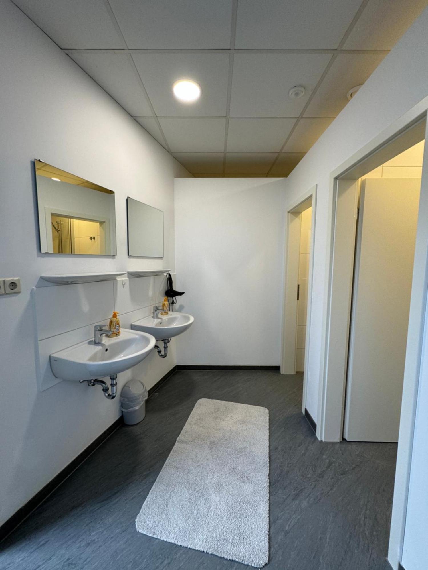 Thuja Apartments Karlsruhe-Neureut By Kurzzeit ภายนอก รูปภาพ