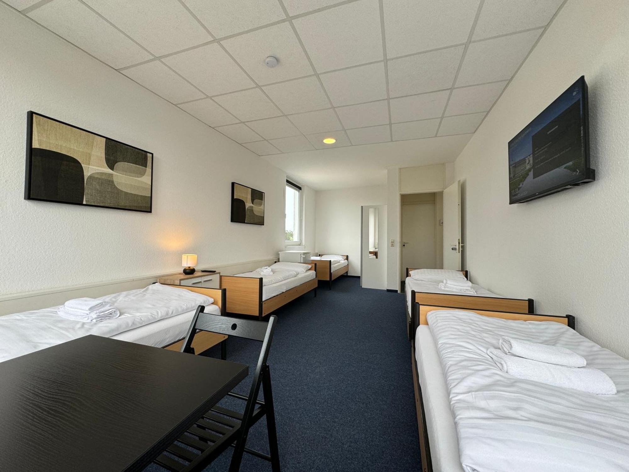 Thuja Apartments Karlsruhe-Neureut By Kurzzeit ภายนอก รูปภาพ