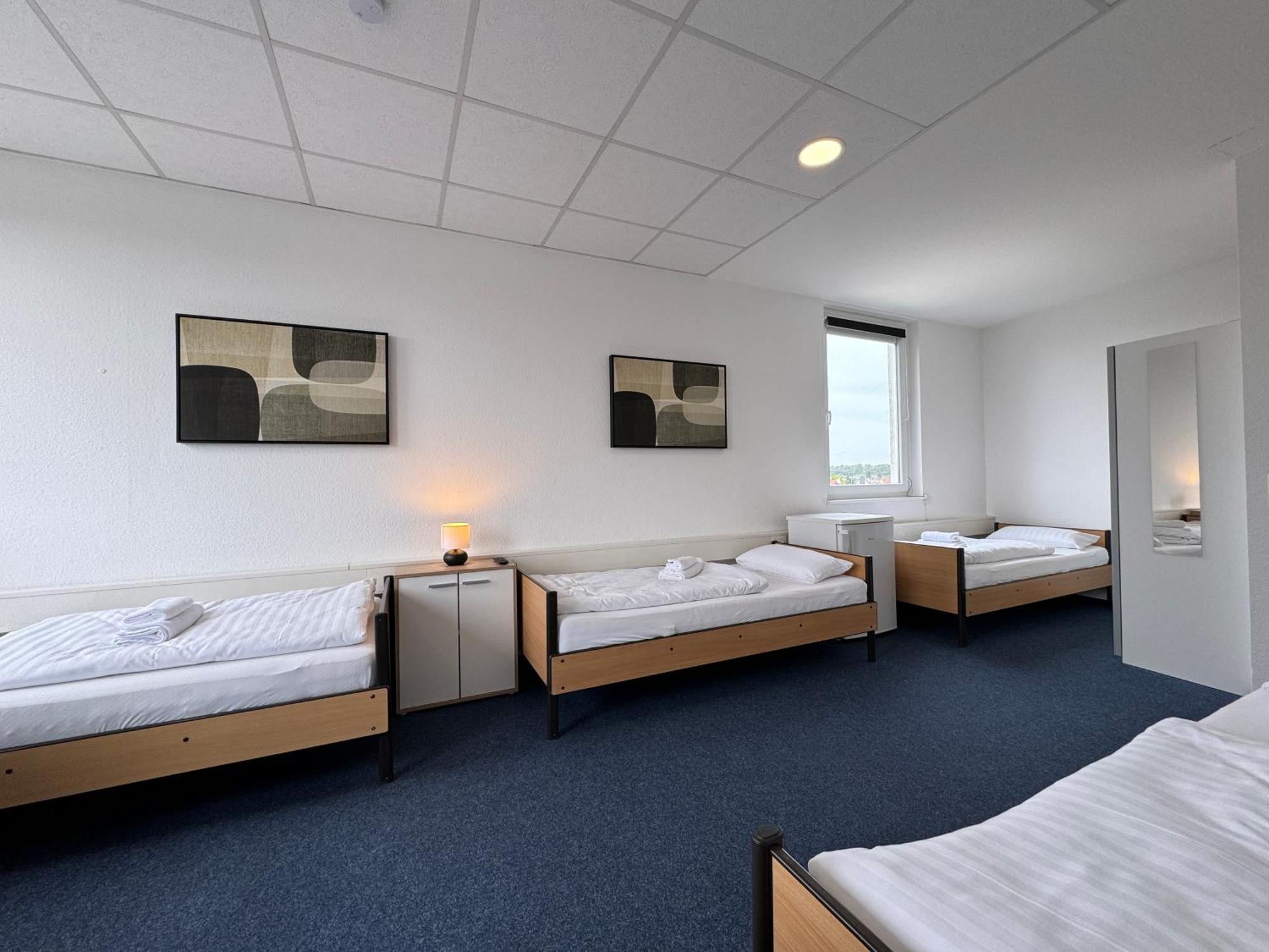 Thuja Apartments Karlsruhe-Neureut By Kurzzeit ภายนอก รูปภาพ