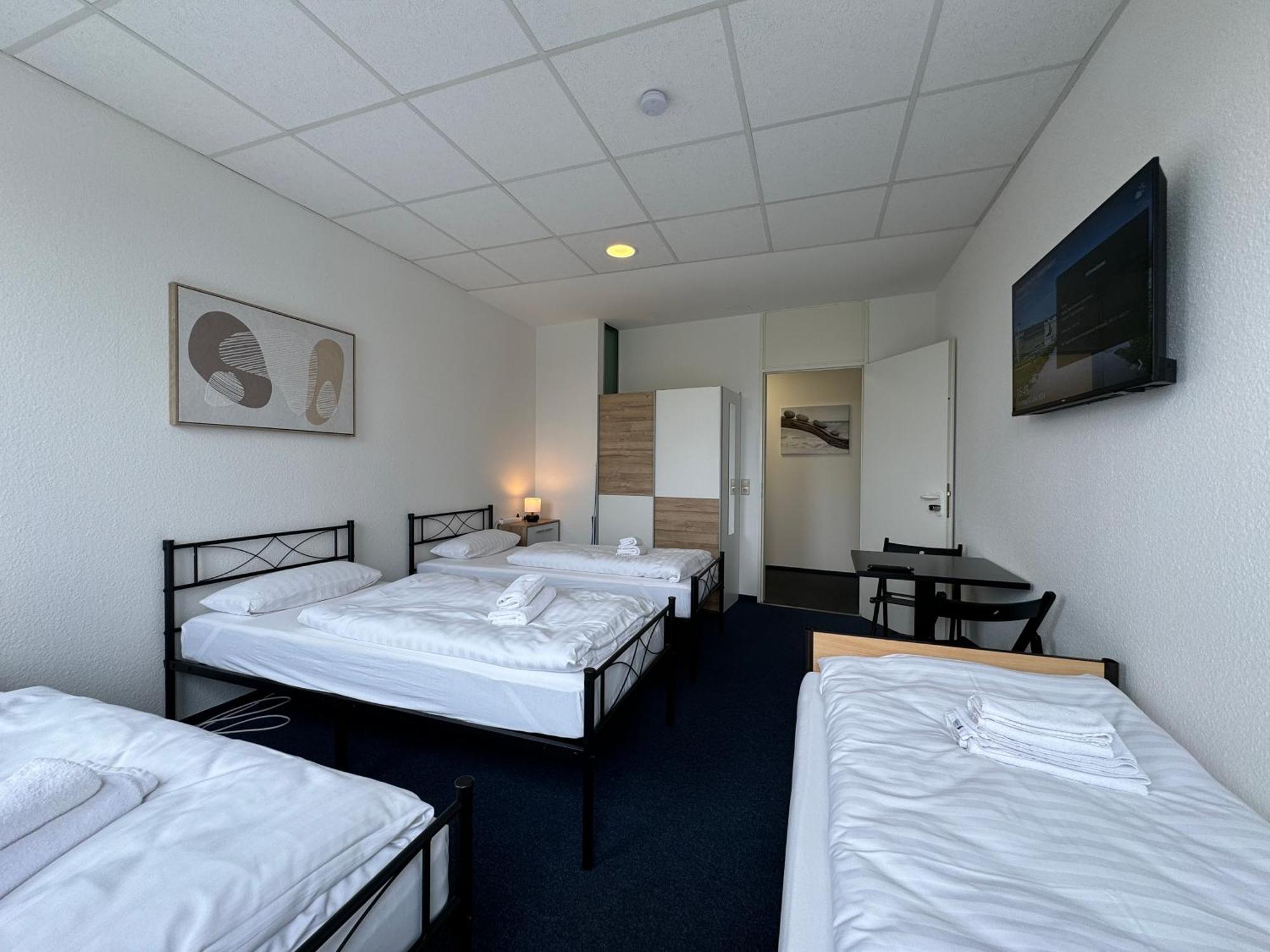 Thuja Apartments Karlsruhe-Neureut By Kurzzeit ภายนอก รูปภาพ