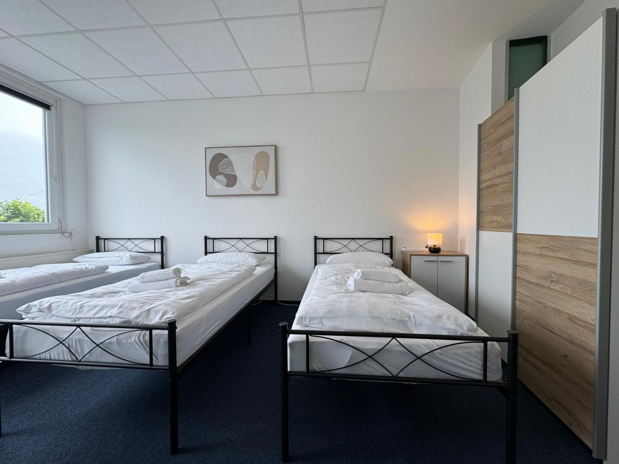 Thuja Apartments Karlsruhe-Neureut By Kurzzeit ภายนอก รูปภาพ