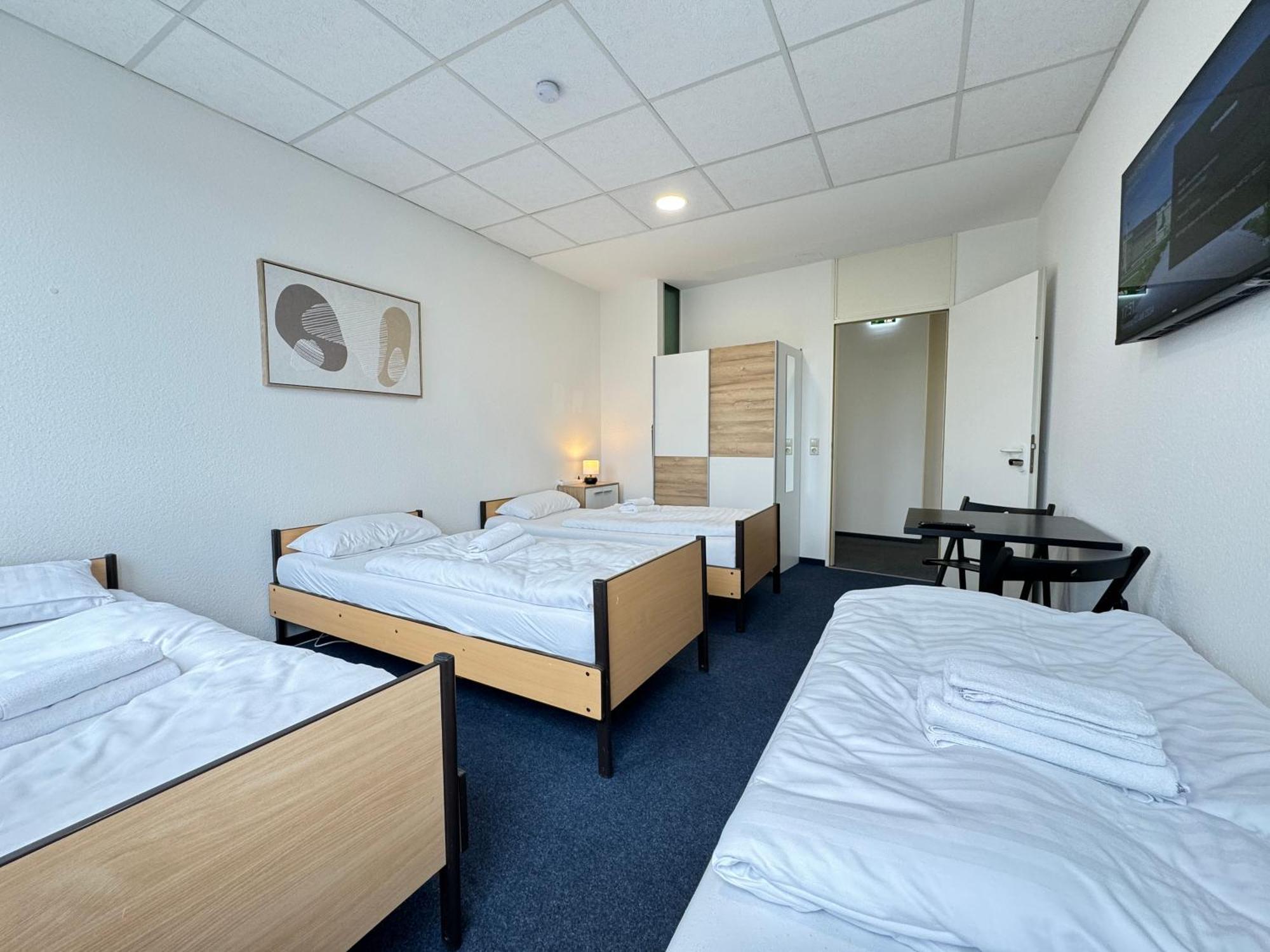 Thuja Apartments Karlsruhe-Neureut By Kurzzeit ภายนอก รูปภาพ