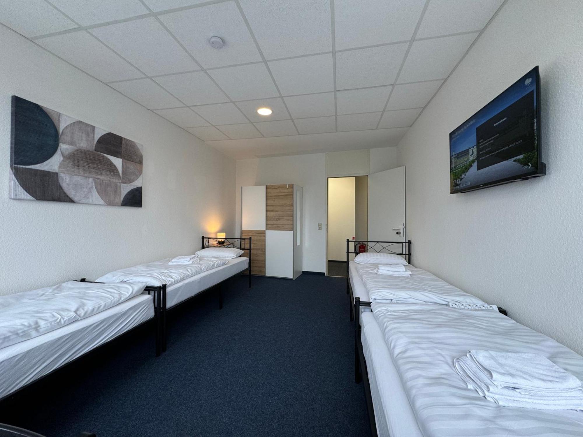 Thuja Apartments Karlsruhe-Neureut By Kurzzeit ภายนอก รูปภาพ