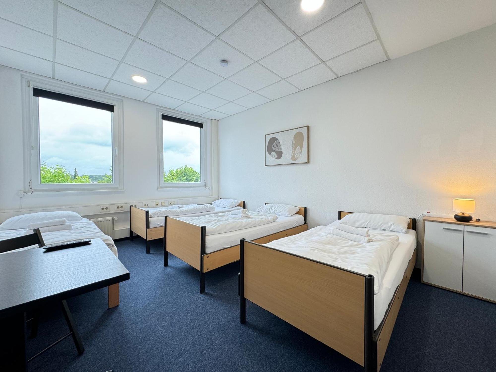 Thuja Apartments Karlsruhe-Neureut By Kurzzeit ภายนอก รูปภาพ