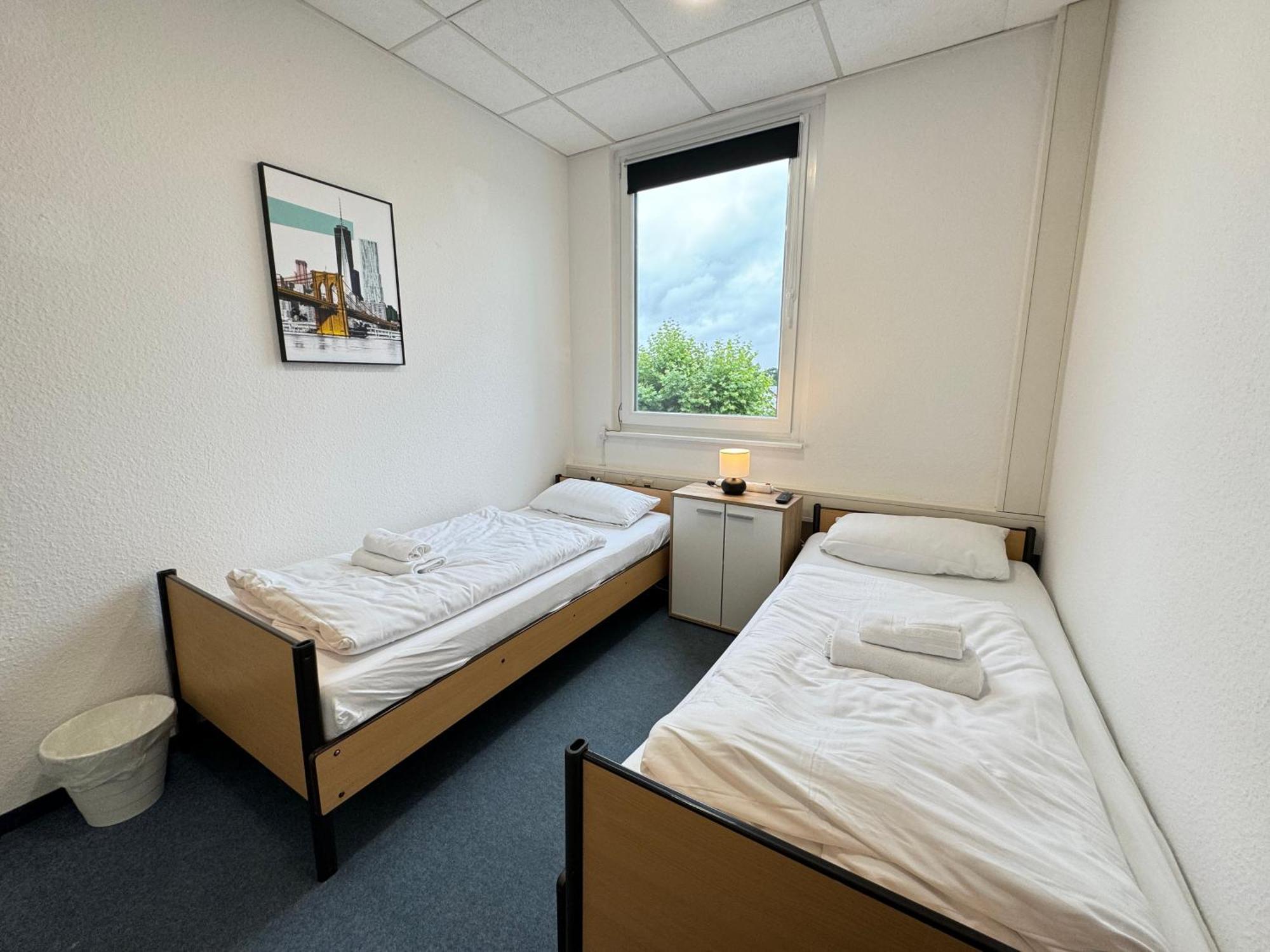 Thuja Apartments Karlsruhe-Neureut By Kurzzeit ภายนอก รูปภาพ