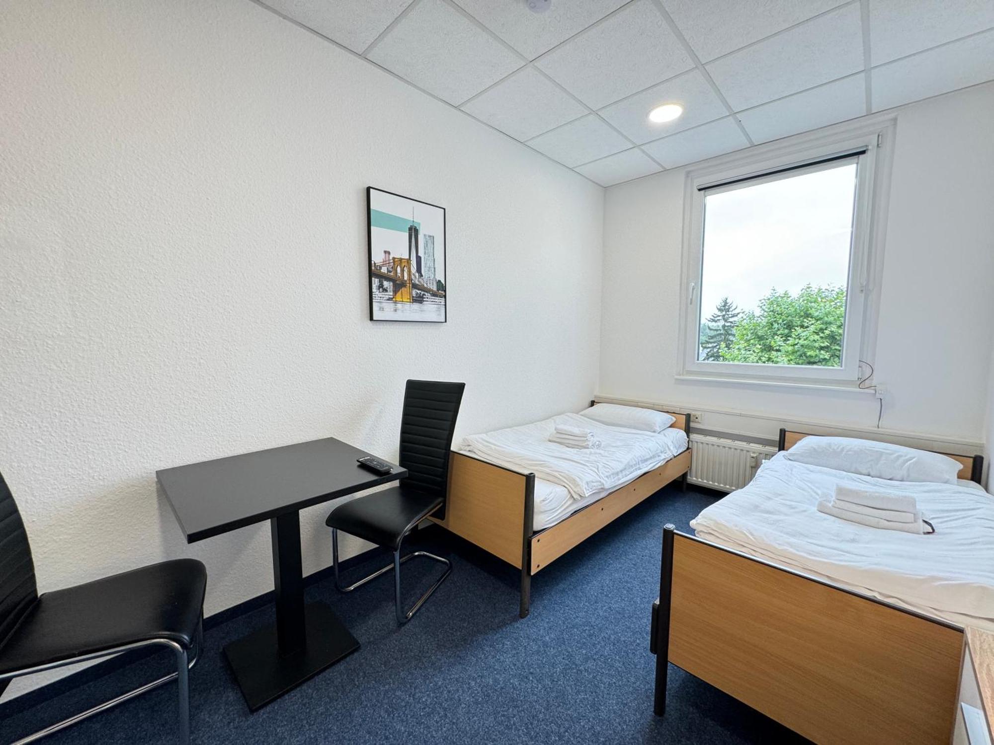 Thuja Apartments Karlsruhe-Neureut By Kurzzeit ภายนอก รูปภาพ